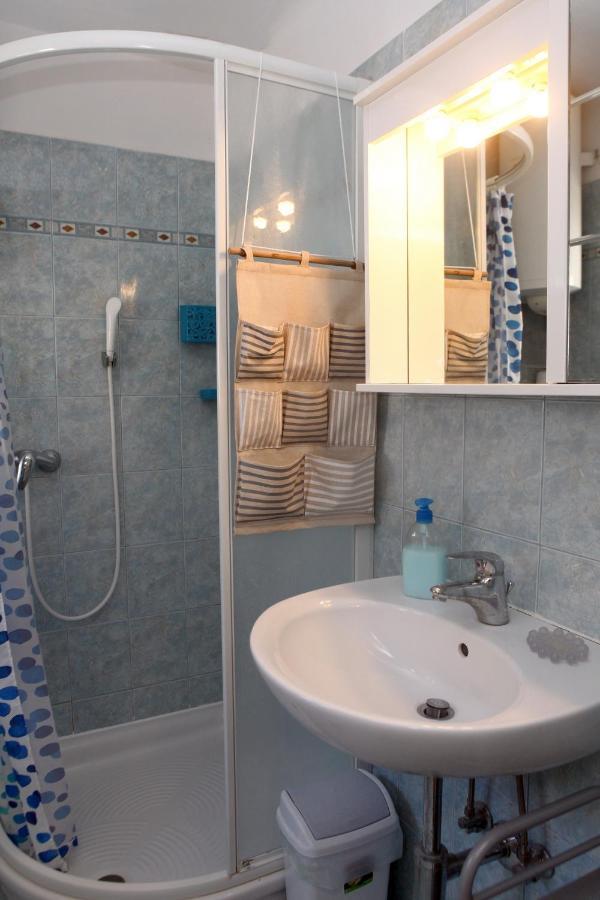 Apartment Spacious For 5 Pax Bg *