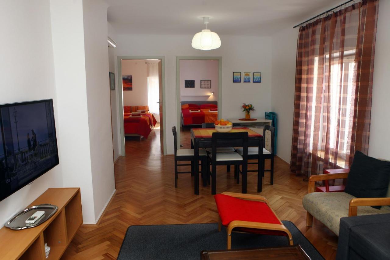 Apartment Spacious For 5 Pax Bg