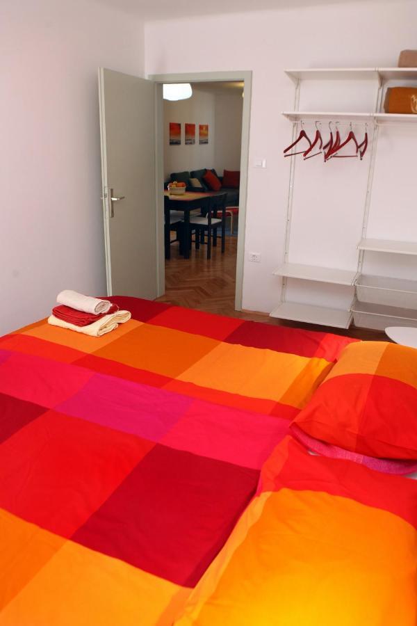 Spacious For 5 Pax Bg *